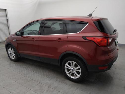 Ruby Red Metallic Tinted Clearcoat 2019 Ford Escape SE