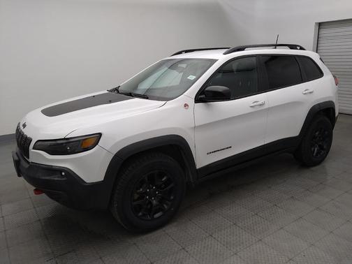 Bright White Clearcoat 2022 Jeep Cherokee Trailhawk