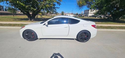 2011 Hyundai Genesis Coupe 3.8 R-Spec