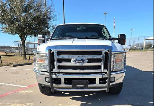 2009 Ford F-250 XLT Crew Cab
