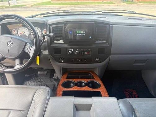 2006 Dodge Ram 1500 SLT Mega Cab