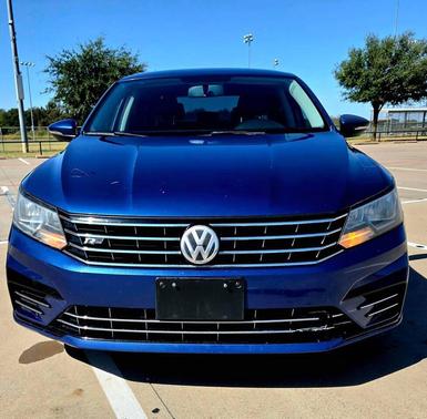 2017 Volkswagen Passat 1.8T R-Line w/Comfort