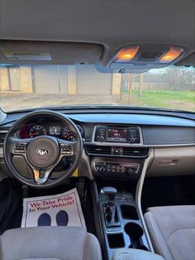 2017 Kia Optima LX