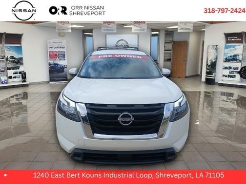 2024 Nissan Pathfinder SV