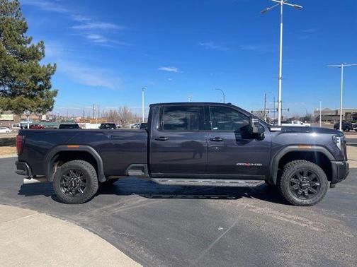 2024 GMC Sierra 2500 AT4
