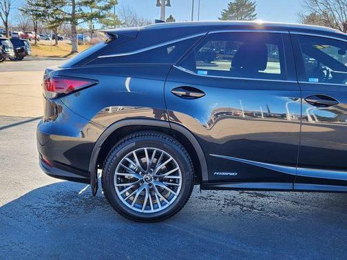 2022 Lexus RX 450h F SPORT Handling