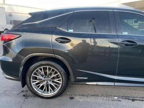2022 Lexus RX 450h F SPORT Handling