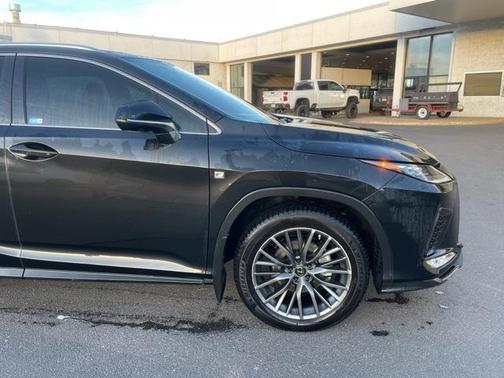 2022 Lexus RX 450h F SPORT Handling