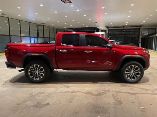 2023 GMC Canyon Denali