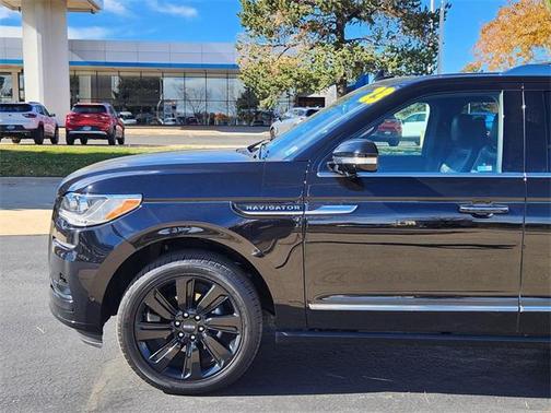 2023 Lincoln Navigator Reserve