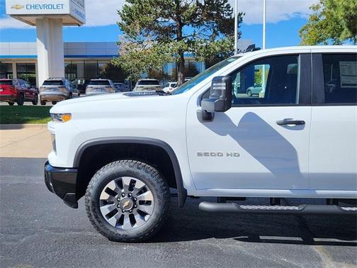 2026 Chevrolet Silverado 2500 Custom