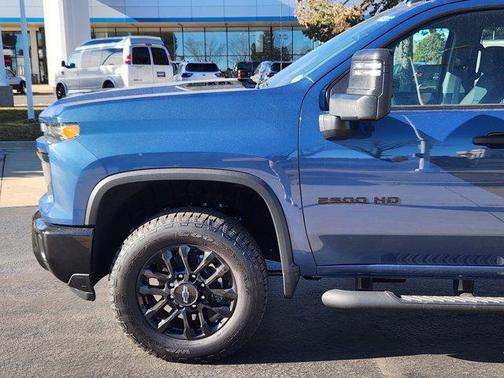 2026 Chevrolet Silverado 2500 Custom