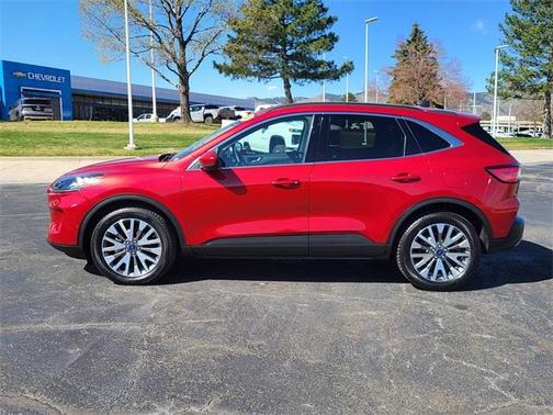 2021 Ford Escape Titanium Hybrid