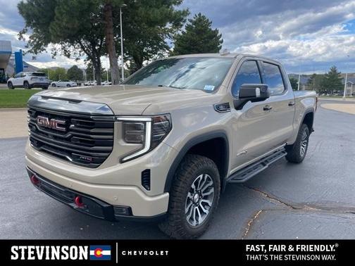 2023 GMC Sierra 1500 AT4