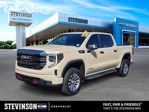 2023 GMC Sierra 1500 AT4