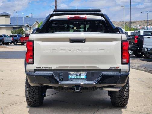 White Sand 2026 Chevrolet Colorado ZR2