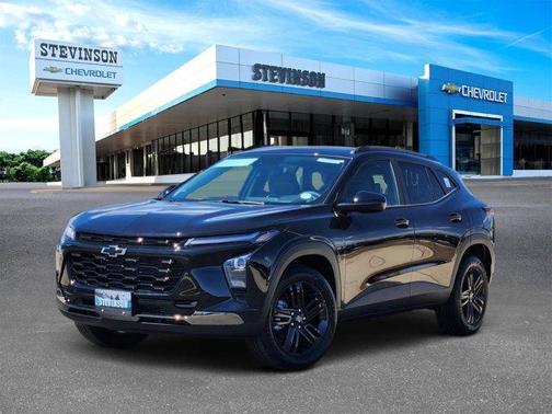 Mosaic Black Metallic 2026 Chevrolet Trax ACTIV