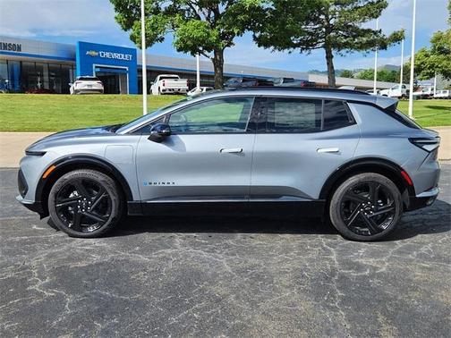 2025 Chevrolet Equinox EV RS