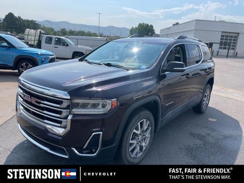 2021 GMC Acadia SLT