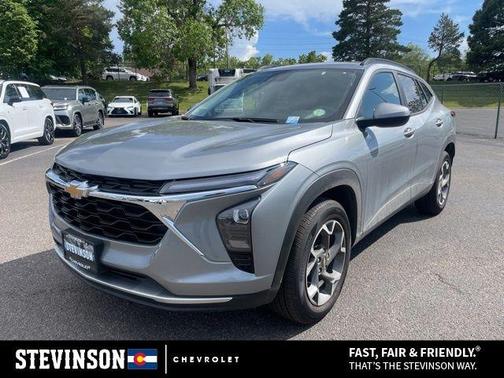 Sterling Gray Metallic 2026 Chevrolet Trax LT