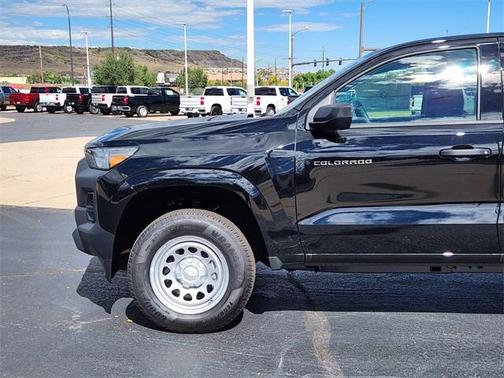 2026 Chevrolet Colorado WT