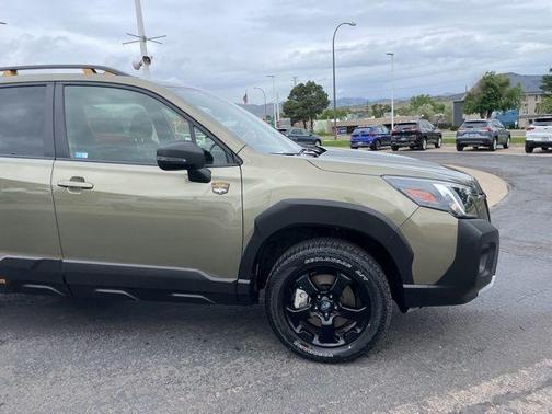 Autumn Green Metallic 2025 Subaru Forester Wilderness