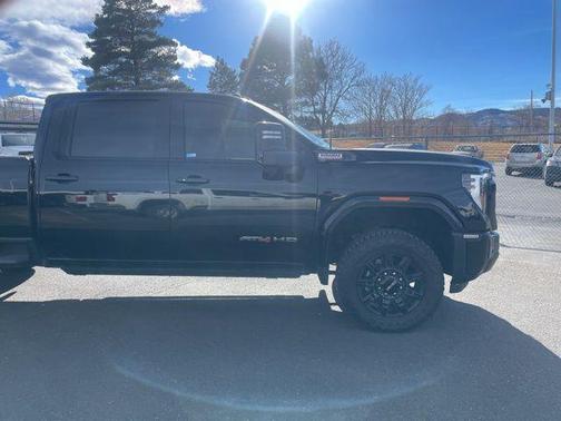 2024 GMC Sierra 2500 AT4