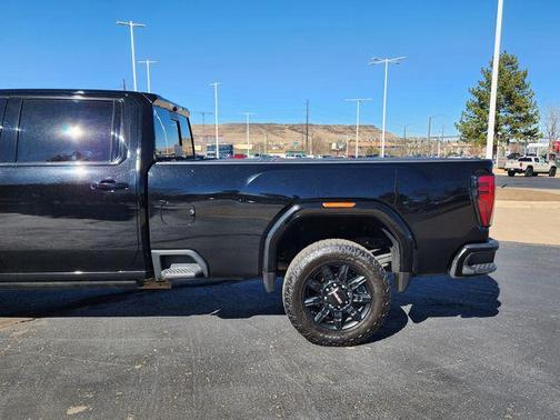 2024 GMC Sierra 2500 AT4