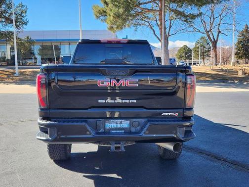 2024 GMC Sierra 2500 AT4