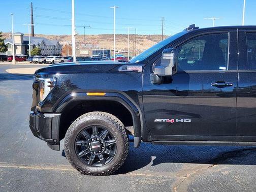 2024 GMC Sierra 2500 AT4