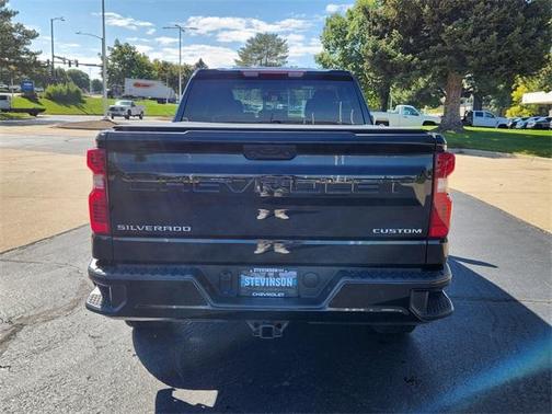 2022 Chevrolet Silverado 1500 Custom
