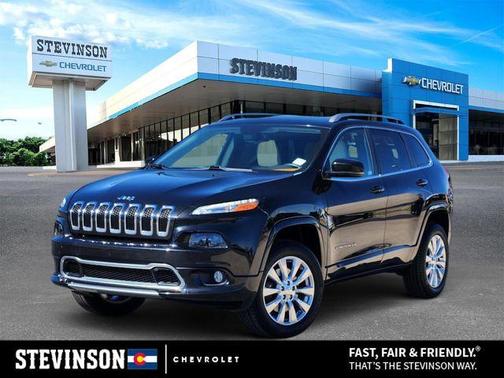 Brilliant Black Crystal Pearlcoat 2016 Jeep Cherokee Overland
