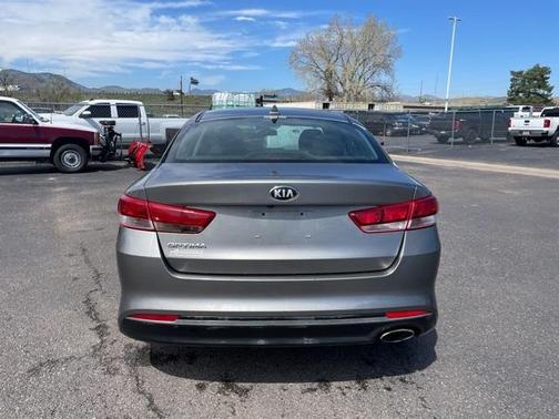2017 Kia Optima LX