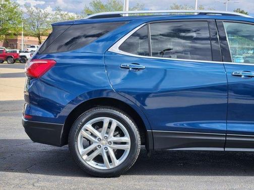 Pacific Blue Metallic 2019 Chevrolet Equinox Premier w/2LZ