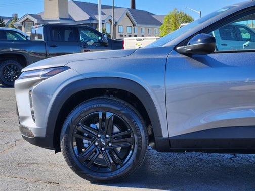 Sterling Gray Metallic 2026 Chevrolet Trax ACTIV