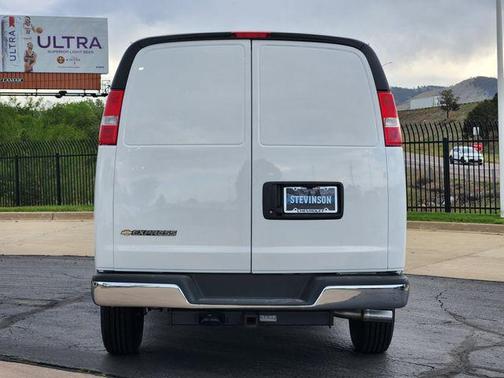 Summit White 2026 Chevrolet Express 2500 Work Van