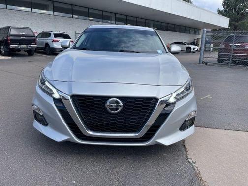 Brilliant Silver Metallic 2020 Nissan Altima 2.5 SL