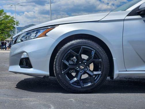 Brilliant Silver Metallic 2020 Nissan Altima 2.5 SL