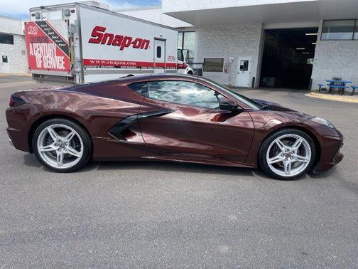 Metallic 2023 Chevrolet Corvette Stingray w/2LT