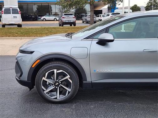 2026 Chevrolet Equinox EV LT 2
