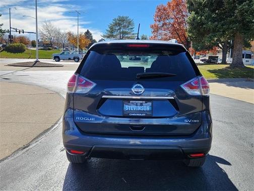 2015 Nissan Rogue SV