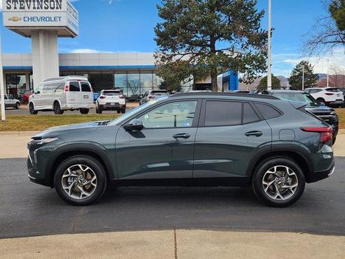 2025 Chevrolet Trax LT