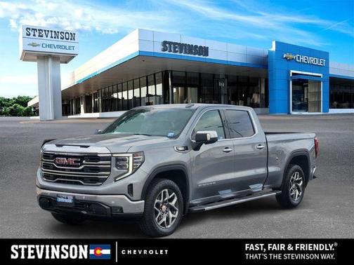 2023 GMC Sierra 1500 SLT