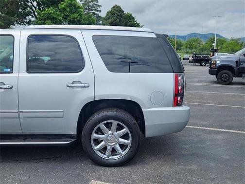 2012 GMC Yukon Denali