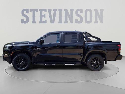 Black 2023 Nissan Frontier SV