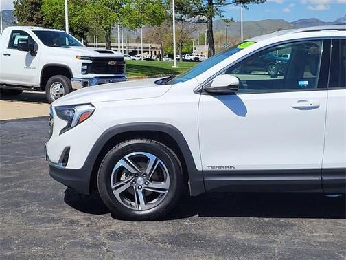 2020 GMC Terrain SLT