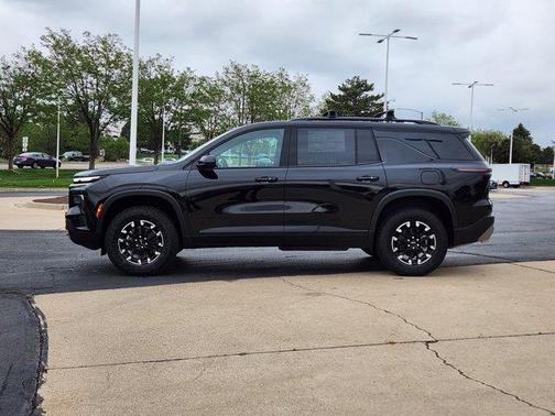 Mosaic Black Metallic 2026 Chevrolet Traverse Z71