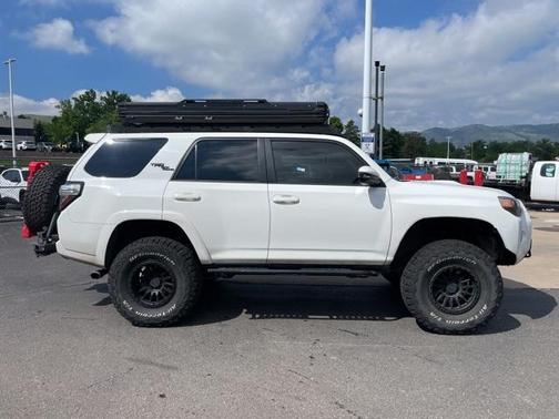2022 Toyota 4Runner TRD Off Road Premium