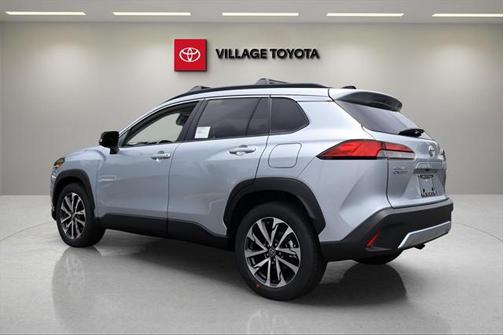 2025 Toyota Corolla Cross XLE