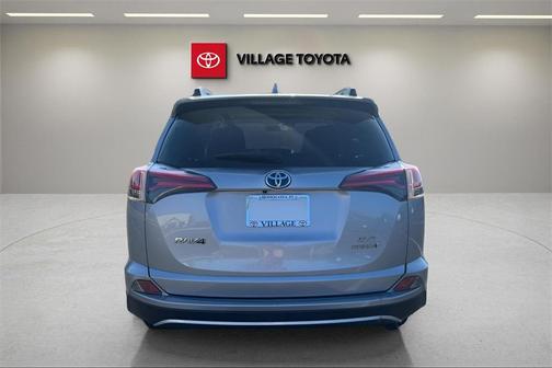 2018 Toyota RAV4 Hybrid XLE